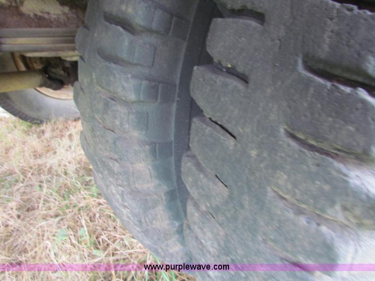 image for item E8092 1958 Ford F500 pickup truck