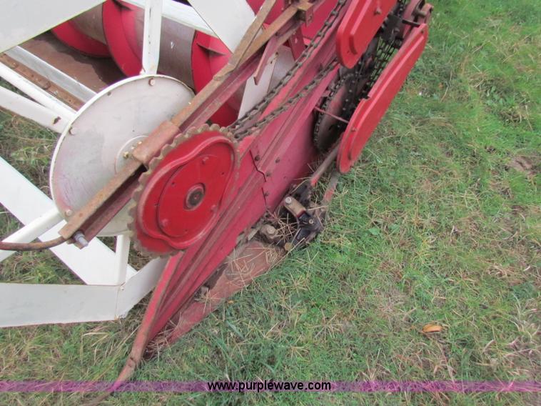 image for item E8093 McCormick International Harvester 101 combine