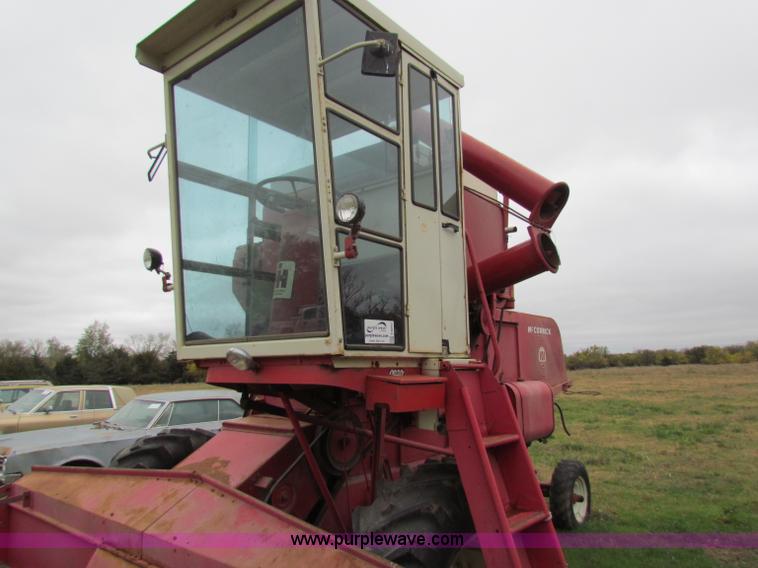 image for item E8093 McCormick International Harvester 101 combine