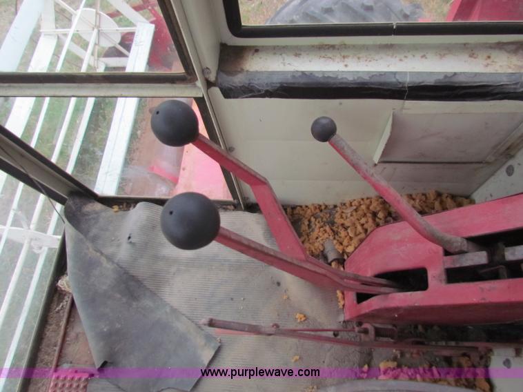 image for item E8093 McCormick International Harvester 101 combine