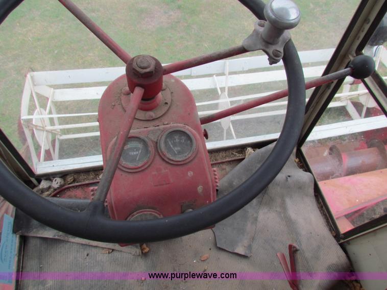 image for item E8093 McCormick International Harvester 101 combine