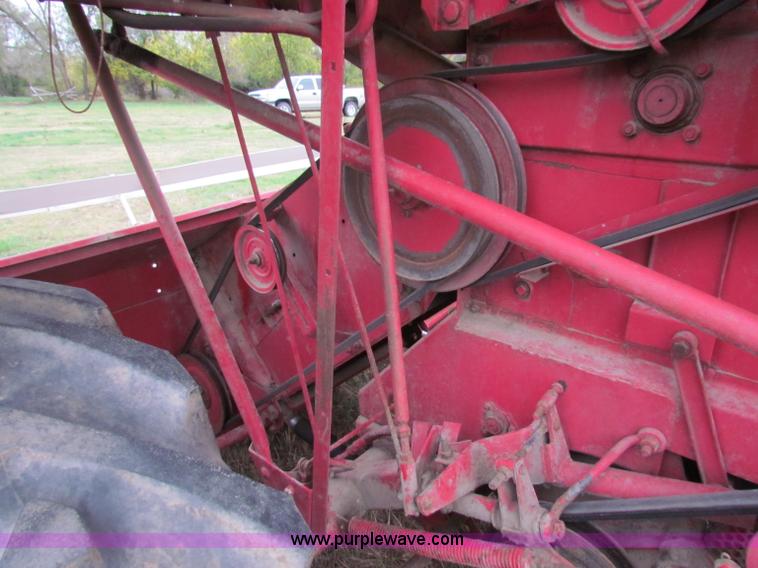 image for item E8093 McCormick International Harvester 101 combine