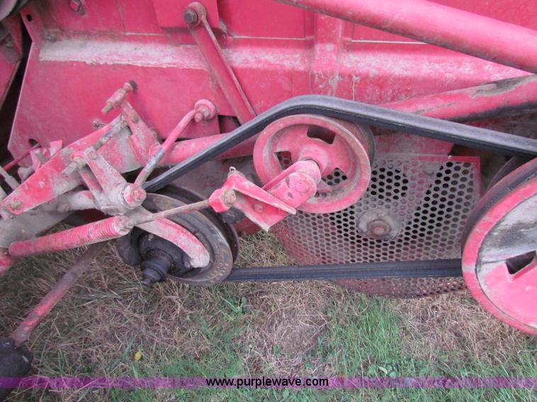 image for item E8093 McCormick International Harvester 101 combine