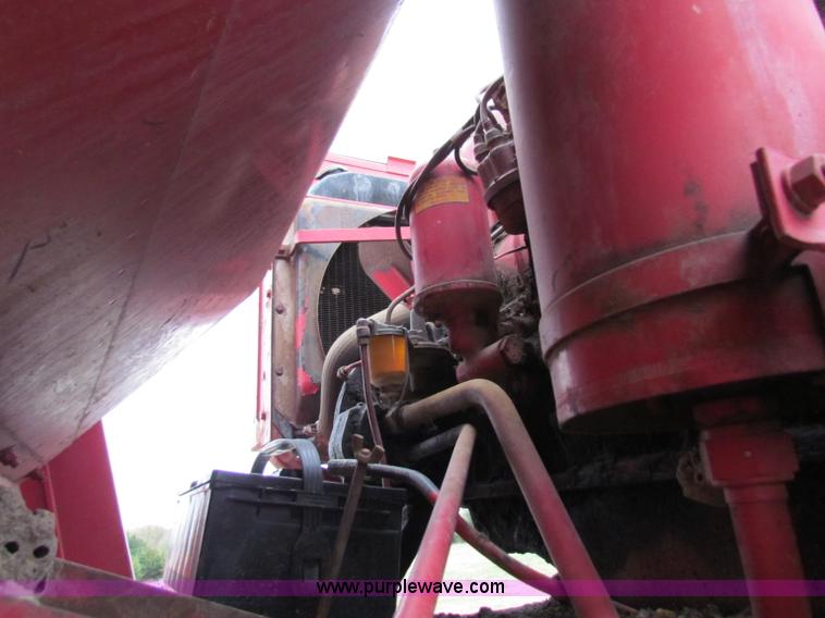 image for item E8093 McCormick International Harvester 101 combine