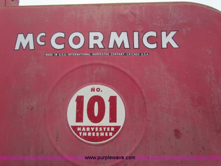 image for item E8093 McCormick International Harvester 101 combine