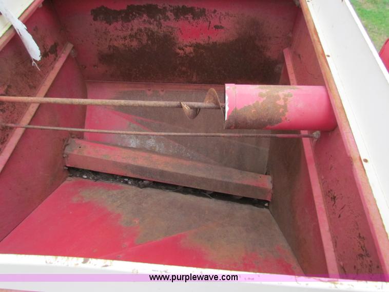 image for item E8093 McCormick International Harvester 101 combine