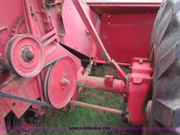 image for item E8093 McCormick International Harvester 101 combine