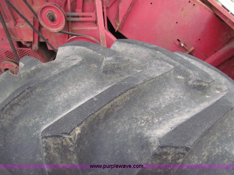 image for item E8093 McCormick International Harvester 101 combine