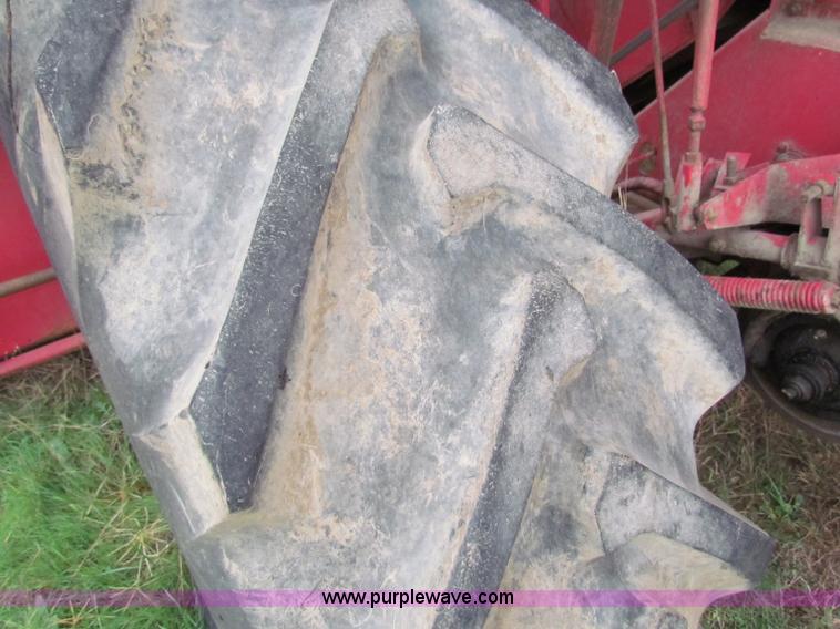 image for item E8093 McCormick International Harvester 101 combine