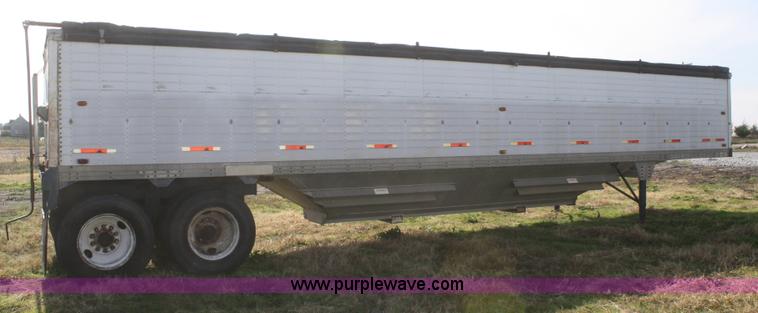 image for item F2523 1979 Timpte 40' double hopper bottom grain trailer