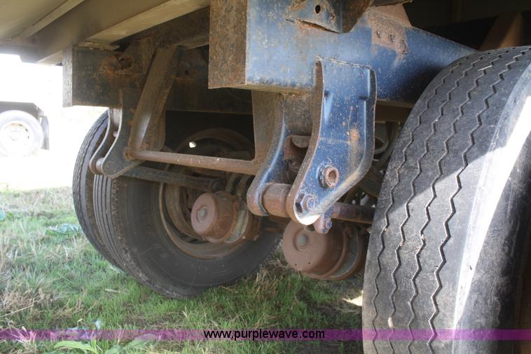 image for item F2523 1979 Timpte 40' double hopper bottom grain trailer