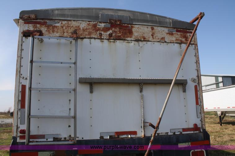 image for item F2523 1979 Timpte 40' double hopper bottom grain trailer