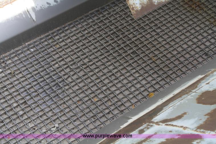 image for item F2696 1995 Ford LN8000 spreader truck