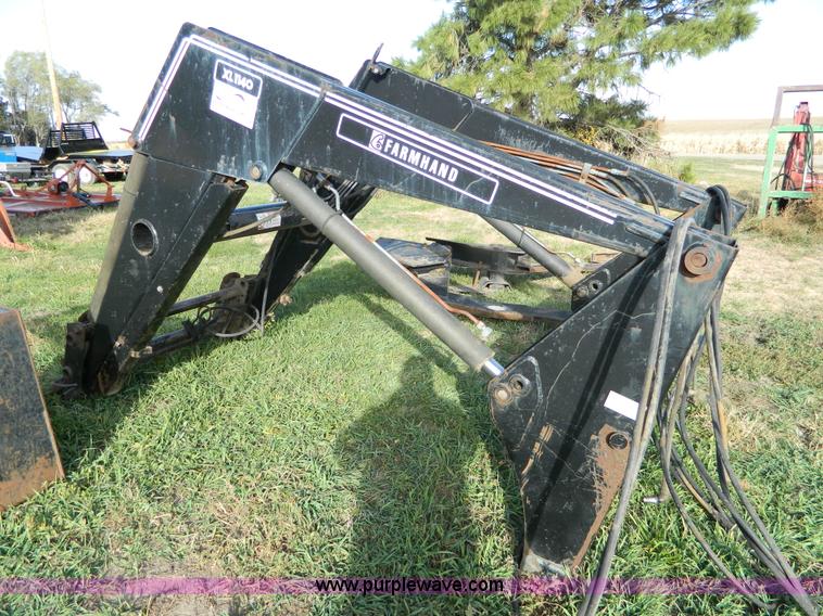 image for item G7532 Farmhand XL1140 loader