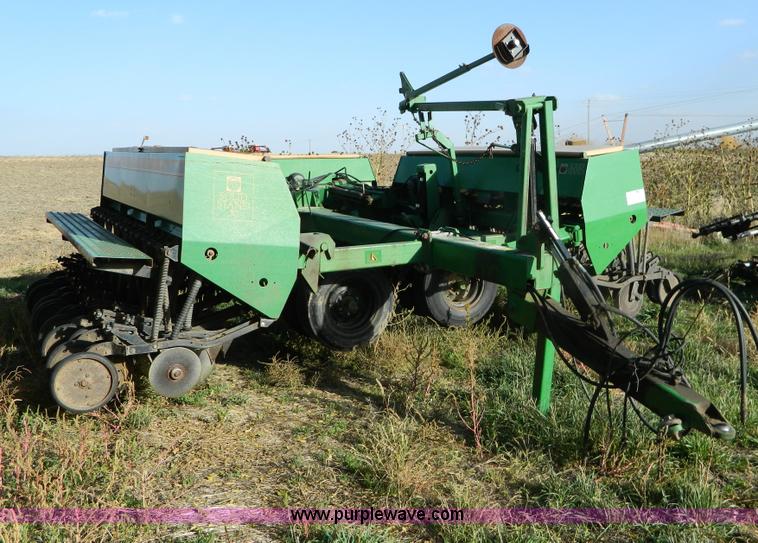 image for item G7534 Great Plains Solid Stand 30 grain drill