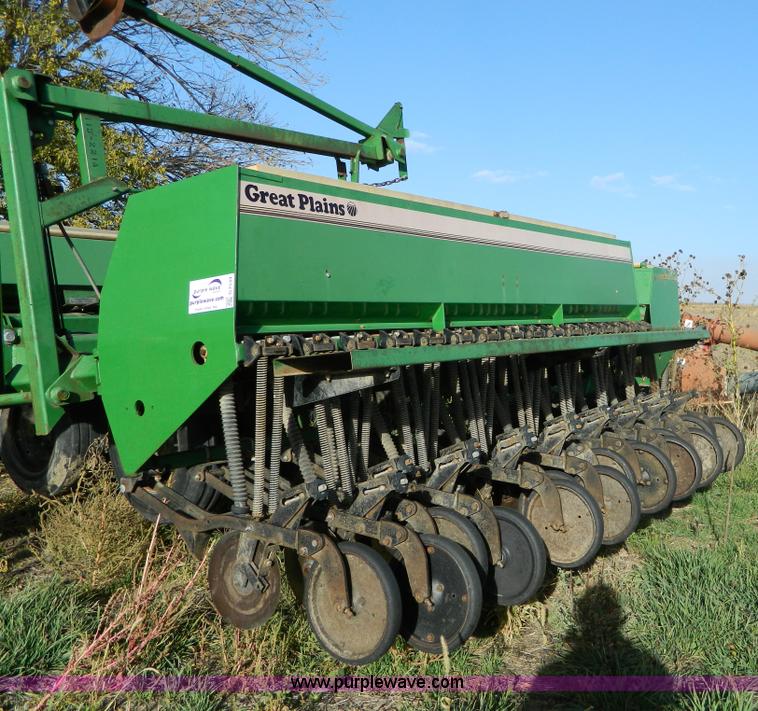 image for item G7534 Great Plains Solid Stand 30 grain drill