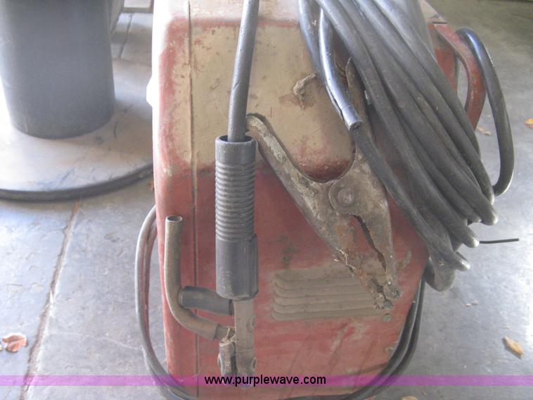 image for item M9089 Lincoln AC Linc welder