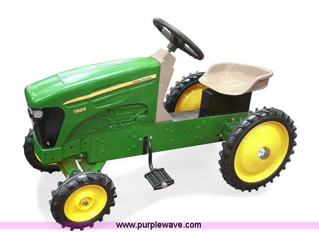 image for item B1531 Pedal Tractor