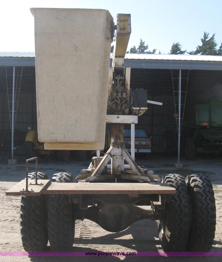 image for item B8307 Dur-a-lift DFSL-36 telescopic boom lift