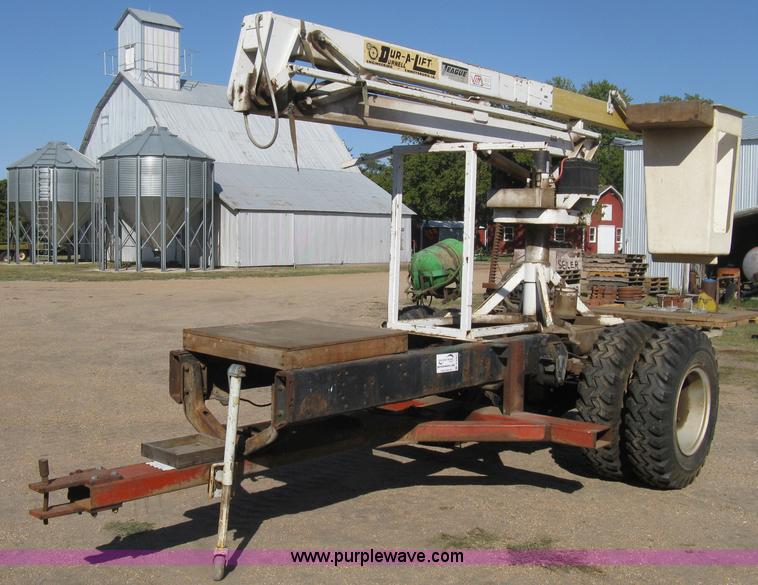 image for item B8307 Dur-a-lift DFSL-36 telescopic boom lift