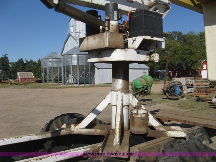 image for item B8307 Dur-a-lift DFSL-36 telescopic boom lift