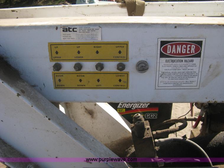 image for item B8307 Dur-a-lift DFSL-36 telescopic boom lift