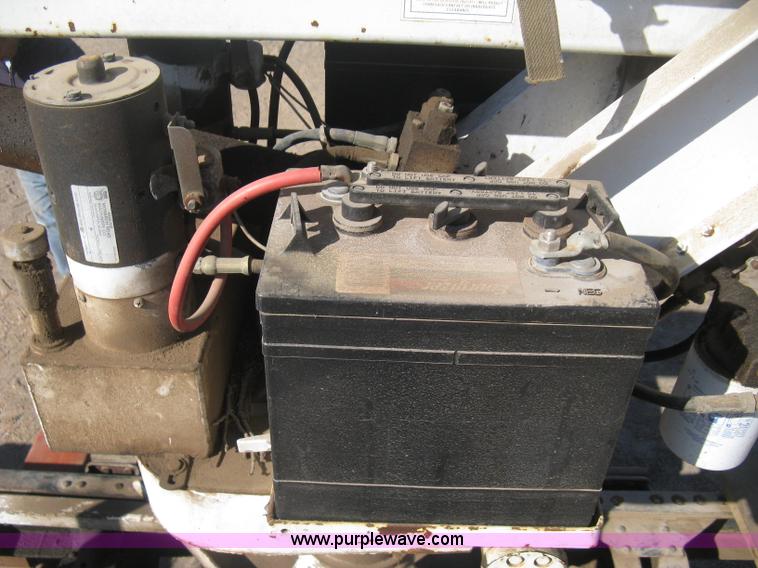 image for item B8307 Dur-a-lift DFSL-36 telescopic boom lift