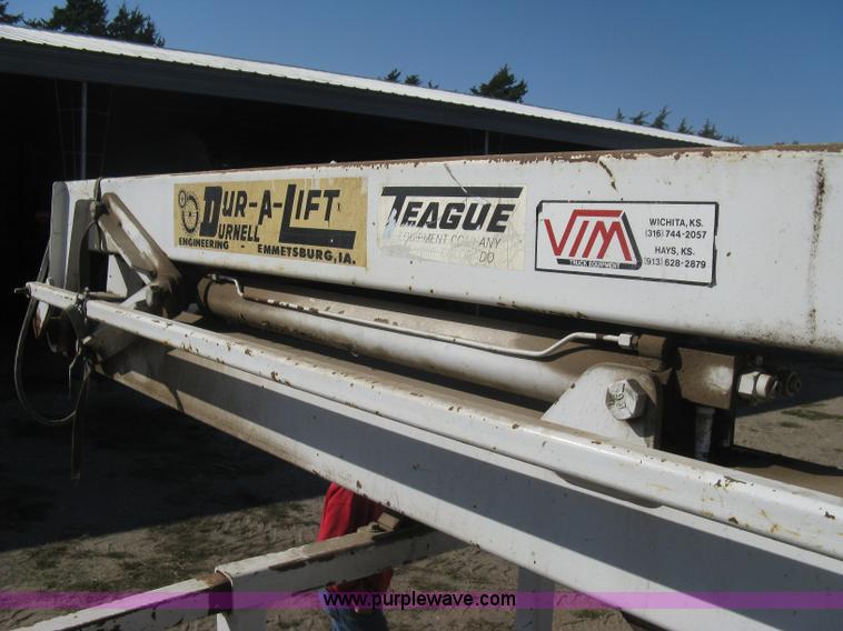 image for item B8307 Dur-a-lift DFSL-36 telescopic boom lift