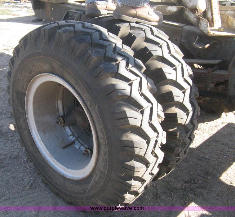 image for item B8307 Dur-a-lift DFSL-36 telescopic boom lift