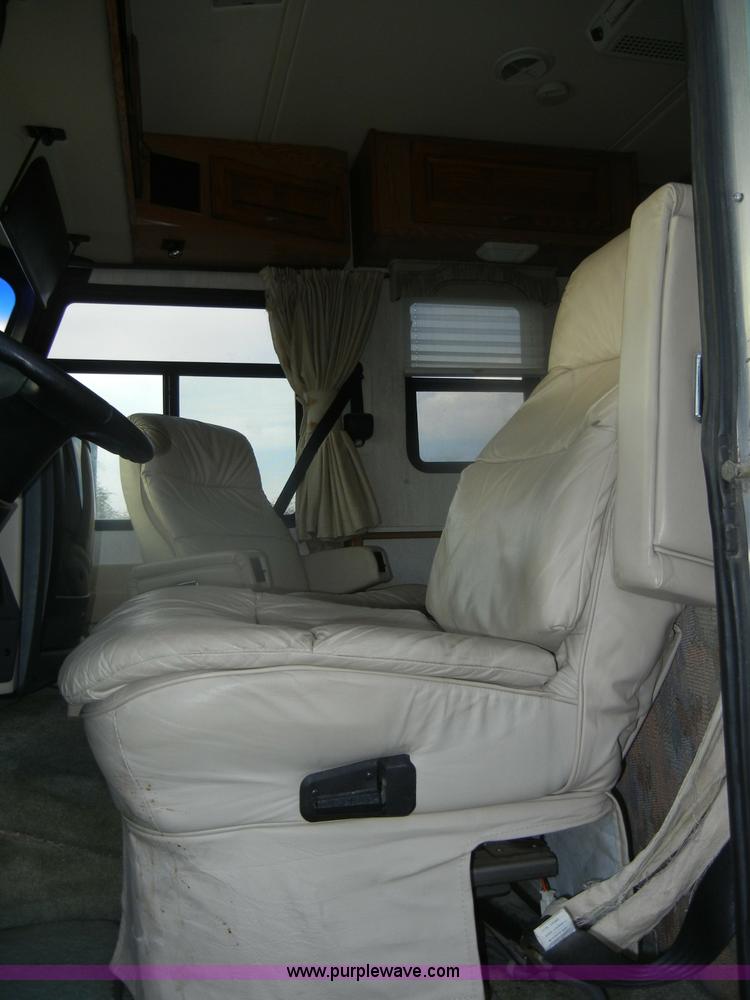 image for item D4761 1995 Ford Holiday Rambler Endeavor LE motorhome RV