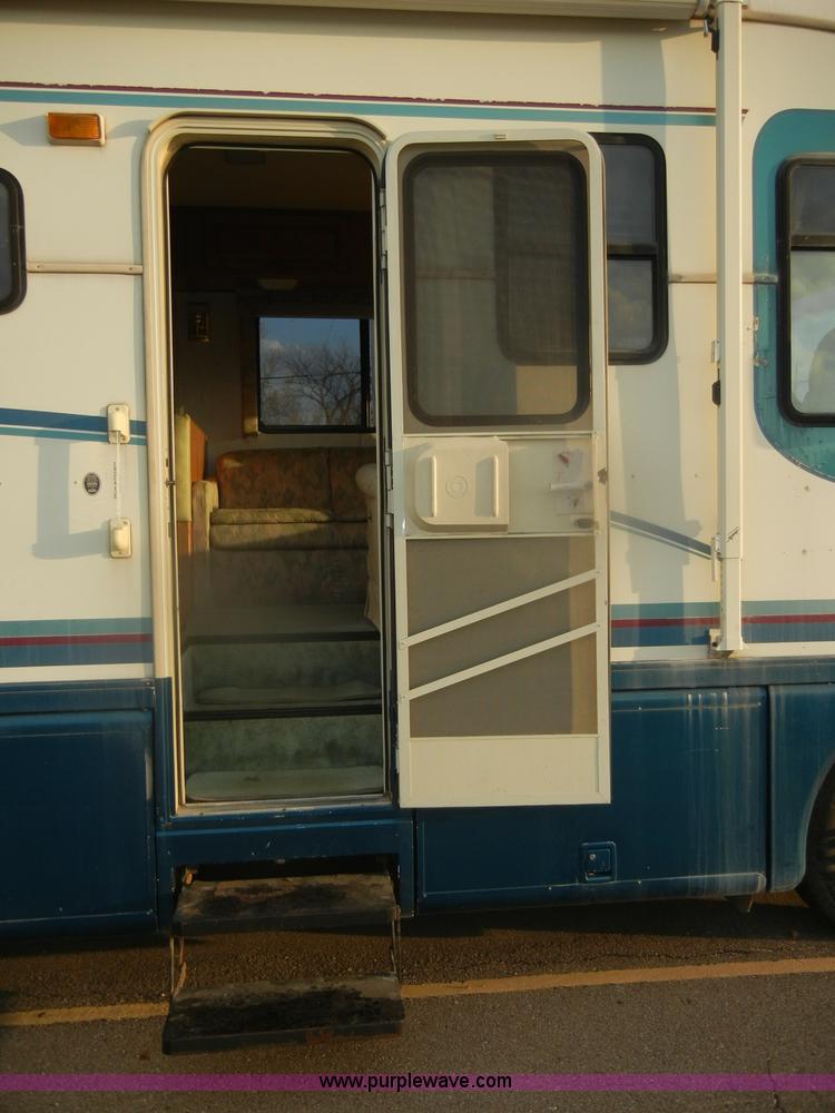 image for item D4761 1995 Ford Holiday Rambler Endeavor LE motorhome RV