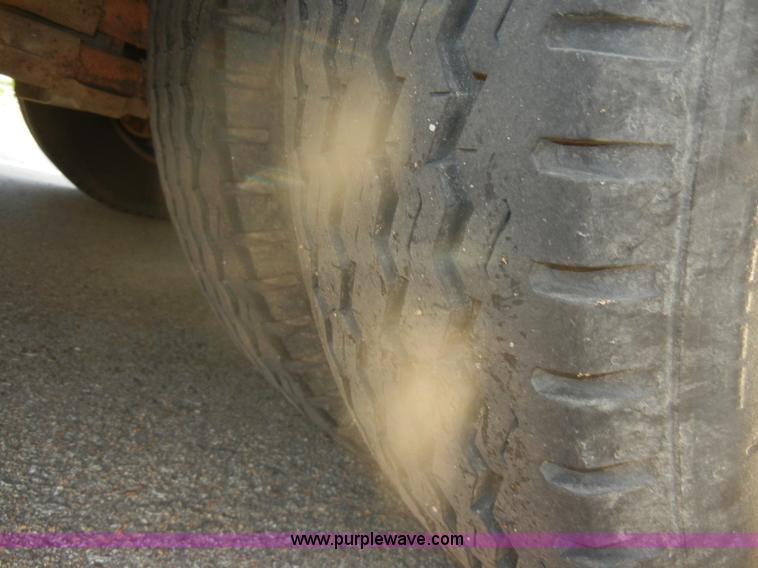 image for item D4761 1995 Ford Holiday Rambler Endeavor LE motorhome RV