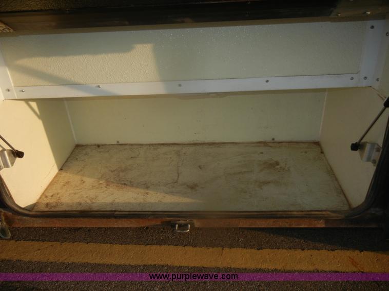 image for item D4761 1995 Ford Holiday Rambler Endeavor LE motorhome RV