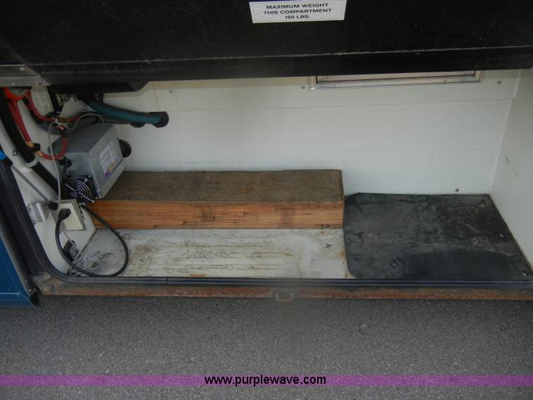 image for item D4761 1995 Ford Holiday Rambler Endeavor LE motorhome RV