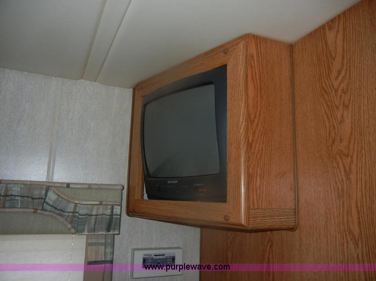 image for item D4761 1995 Ford Holiday Rambler Endeavor LE motorhome RV