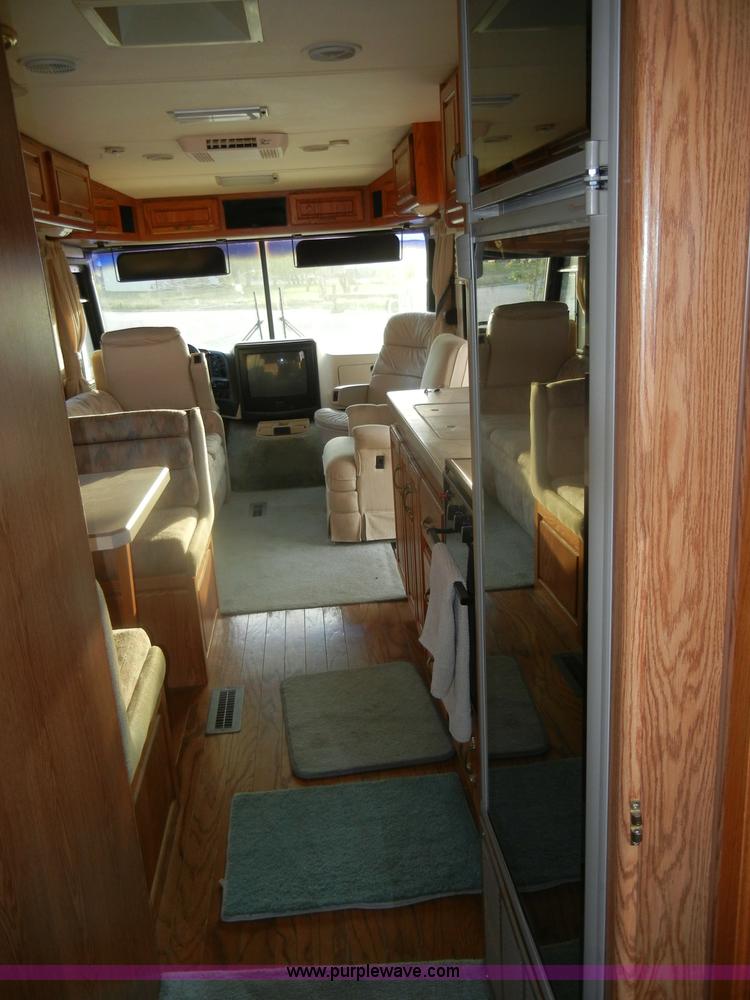 image for item D4761 1995 Ford Holiday Rambler Endeavor LE motorhome RV