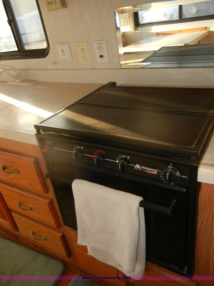 image for item D4761 1995 Ford Holiday Rambler Endeavor LE motorhome RV