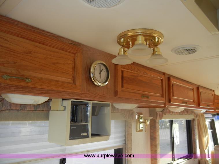 image for item D4761 1995 Ford Holiday Rambler Endeavor LE motorhome RV