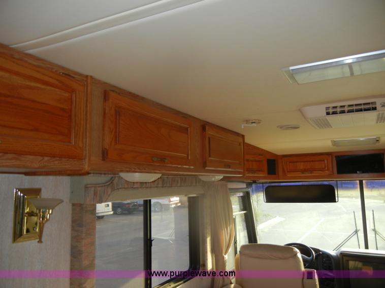 image for item D4761 1995 Ford Holiday Rambler Endeavor LE motorhome RV