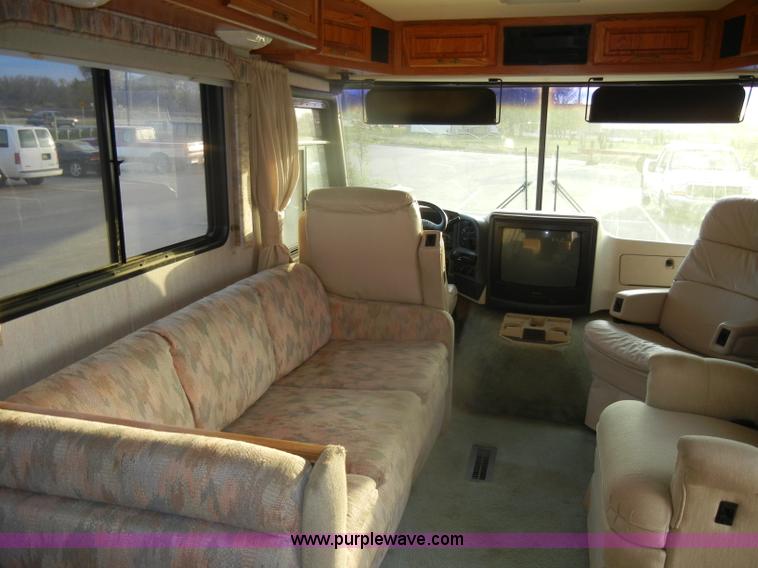 image for item D4761 1995 Ford Holiday Rambler Endeavor LE motorhome RV