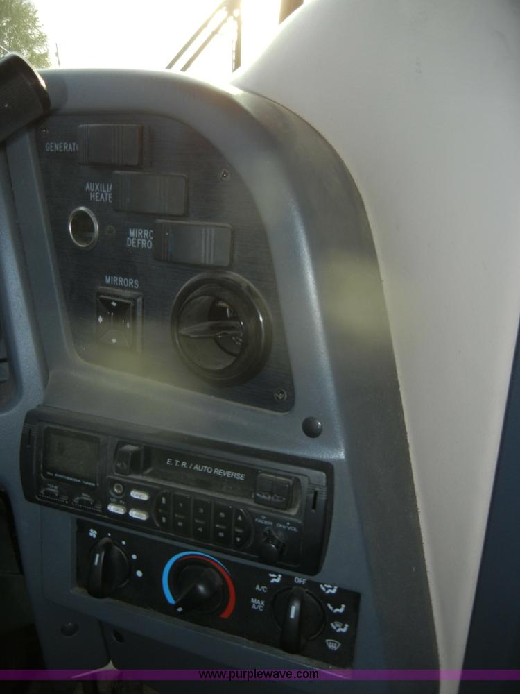 image for item D4761 1995 Ford Holiday Rambler Endeavor LE motorhome RV