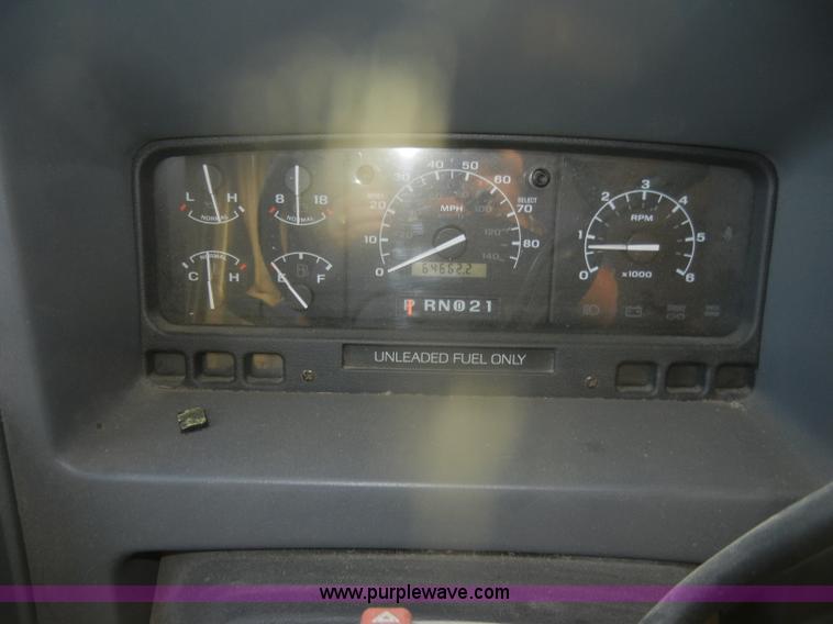 image for item D4761 1995 Ford Holiday Rambler Endeavor LE motorhome RV