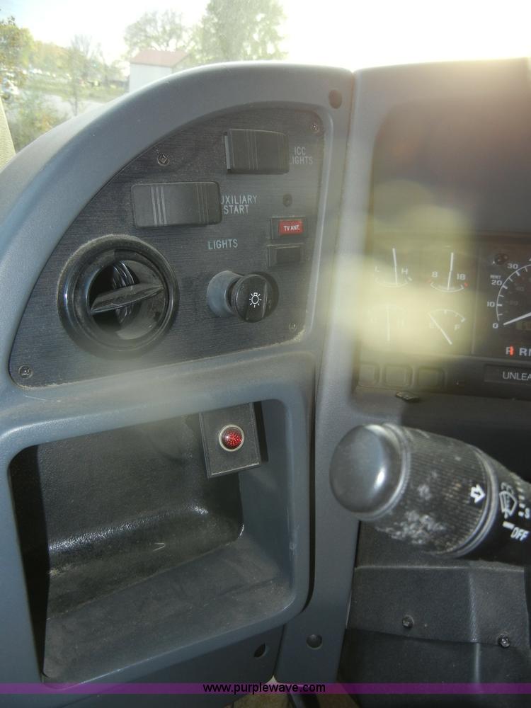 image for item D4761 1995 Ford Holiday Rambler Endeavor LE motorhome RV