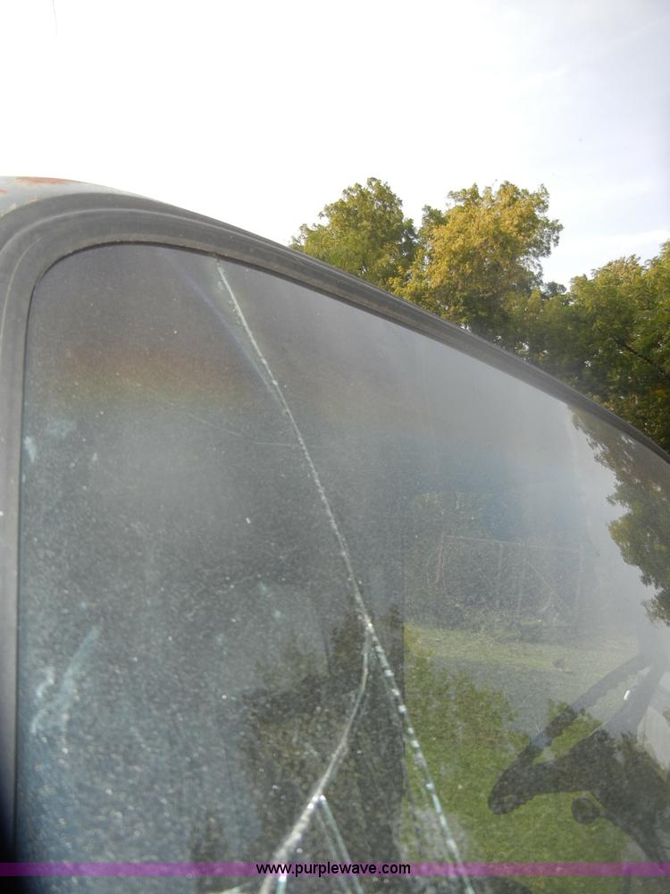 image for item D4875 1988 Chevrolet Suburban 1500 SUV