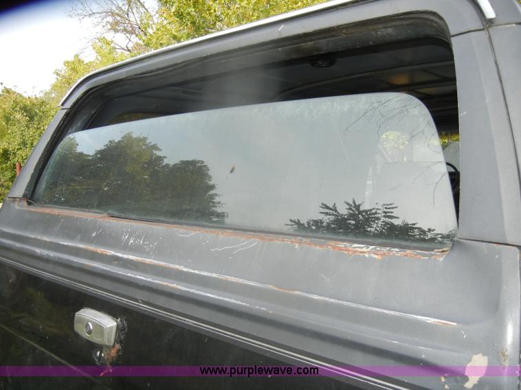 image for item D4875 1988 Chevrolet Suburban 1500 SUV