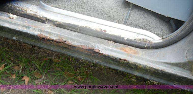 image for item D4875 1988 Chevrolet Suburban 1500 SUV