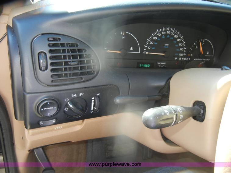 image for item D4932 1998 Plymouth Grand Voyager minivan