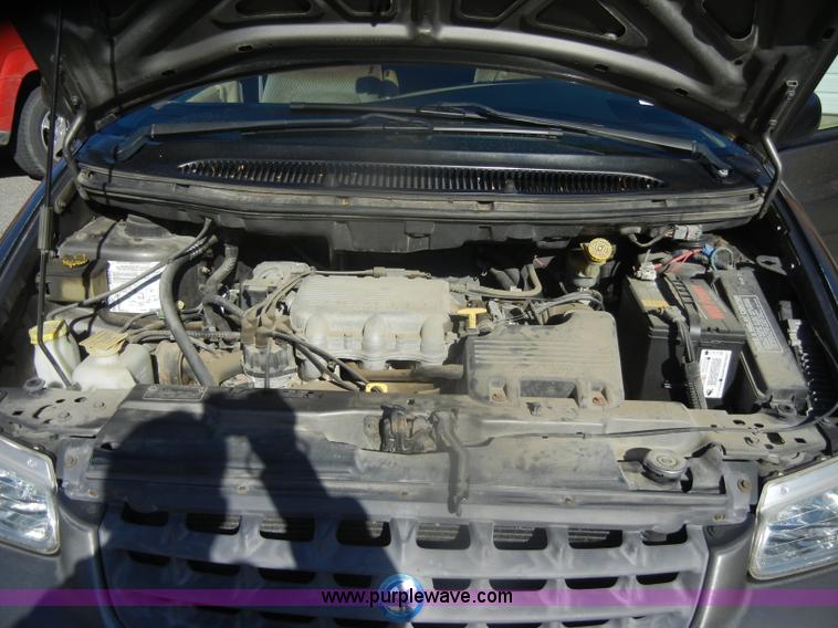 image for item D4932 1998 Plymouth Grand Voyager minivan