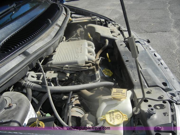 image for item D4932 1998 Plymouth Grand Voyager minivan