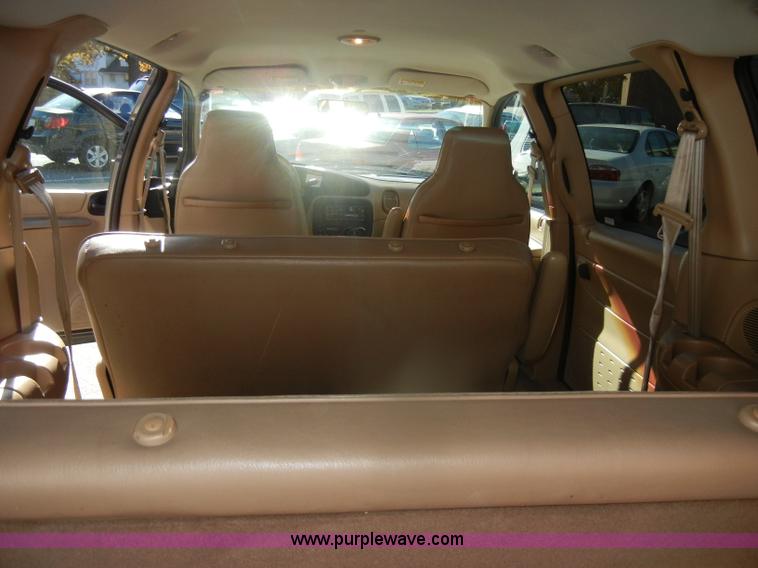 image for item D4932 1998 Plymouth Grand Voyager minivan